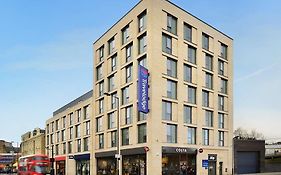 Travelodge London Hackney 3*